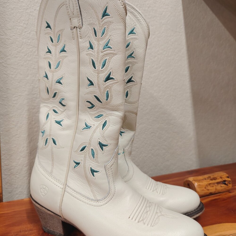 Ariat Boots - Picture 4 of 13